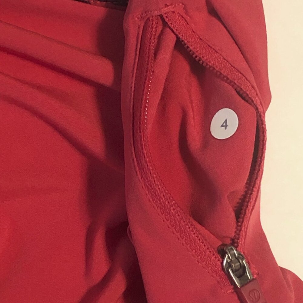 Lululemon Tracker Short Boom Juice Prisma Multi Guava Lava Cranberry Size 4 - Picture 5 of 6